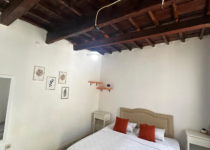 Munch House * Кешме